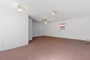 1715 W Overpar Dr, Tampa, FL 33612 - Photo 44