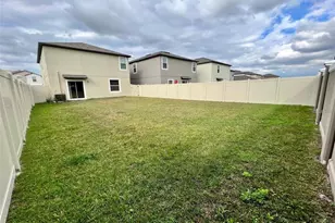 31730 Barrel Wave Way, Wesley Chapel, FL 33545 - Photo 4