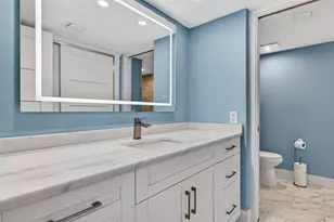 690 Island Way, Clearwater Beach, FL 33767 - Photo 18