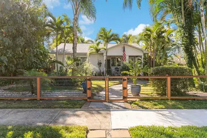 4862 Burlington Avenue N, Saint Petersburg, FL 33713 - Photo 2