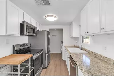 12120 71st Street E, Parrish, FL 34219 - Photo 8