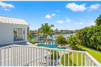 511 Windward Passage, Clearwater Beach, FL 33767 - Photo 32