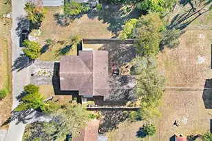 4434 19th St Cir W, Bradenton, FL 34207 - Photo 2