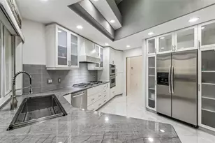 1705 Meyers Cove Dr, Tarpon Springs, FL 34689 - Photo 16