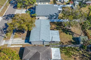 218 80th Ave N, Saint Petersburg, FL 33702 - Photo 6