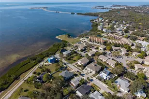 1907 Gulf Beach Blvd, Tarpon Springs, FL 34689 - Photo 64