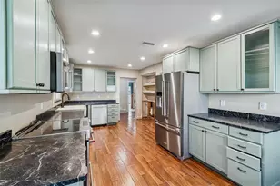 205 S Occident St, Tampa, FL 33609 - Photo 10
