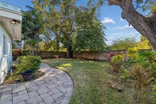 205 S Occident St, Tampa, FL 33609 - Photo 24
