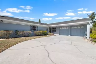 7506 Armand Cir, Tampa, FL 33634 - Photo 2