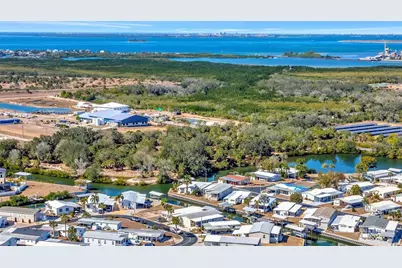 129 E Saint Lucia Loop, Apollo Beach, FL 33572 - Photo 26