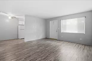 5991 Fairfield Ave S, Saint Petersburg, FL 33707 - Photo 4