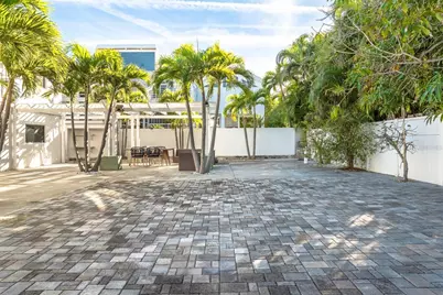 2710 Hibiscus Drive W, Belleair Beach, FL 33786 - Photo 6