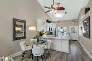 193 Sun Isle Cir, Treasure Island, FL 33706 - Photo 12