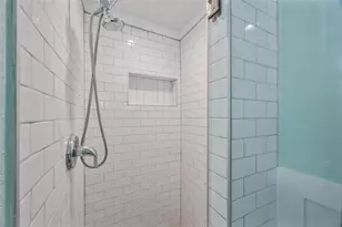 644 Bayshore Dr, Tarpon Springs, FL 34689 - Photo 22