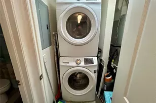 2296 Monaco Ln, Clearwater, FL 33763 - Photo 32