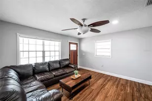 4815 Plantation Dr, Tampa, FL 33615 - Photo 18
