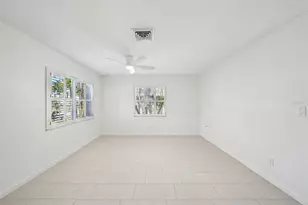 3843 Shore Acres Blvd NE, Saint Petersburg, FL 33703 - Photo 6