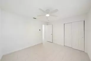 3843 Shore Acres Blvd NE, Saint Petersburg, FL 33703 - Photo 22