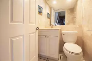 12140 Capri Cir S, Treasure Island, FL 33706 - Photo 16