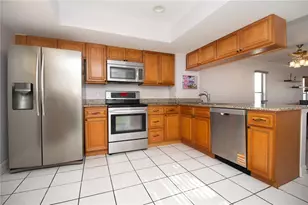 12140 Capri Cir S, Treasure Island, FL 33706 - Photo 12