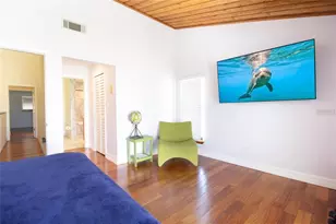 12140 Capri Cir S, Treasure Island, FL 33706 - Photo 18