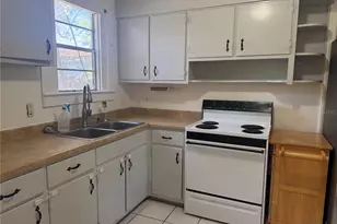 3213 W Hartnett Ave, Tampa, FL 33611 - Photo 6