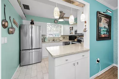 3958 37th Street S #28, Saint Petersburg, FL 33711 - Photo 2