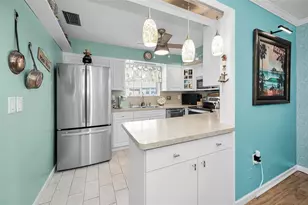 3958 37th St S, Saint Petersburg, FL 33711 - Photo 4