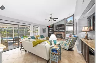 1812 Pine Hill Dr, Safety Harbor, FL 34695 - Photo 12