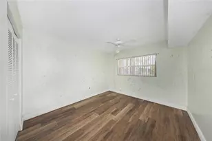 10032 65th Ave N, Saint Petersburg, FL 33708 - Photo 14