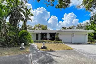 1002 Bay Breeze Terrace, Largo, FL 33770 - Photo 2