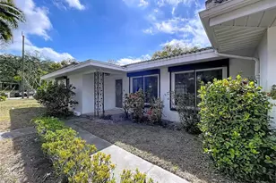1002 Bay Breeze Terrace, Largo, FL 33770 - Photo 4