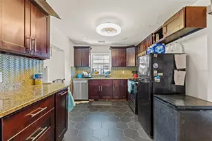 1747 26th Ave N, Saint Petersburg, FL 33713 - Photo 20