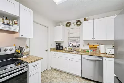 1633 Bentwood Drive, Sun City Center, FL 33573 - Photo 6