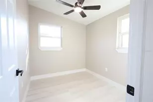 3416 W Ellicott St, Tampa, FL 33614 - Photo 26