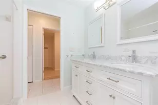 319 Brockfield Dr, Sun City Center, FL 33573 - Photo 32