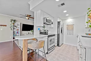 4611 W North B St, Tampa, FL 33609 - Photo 8