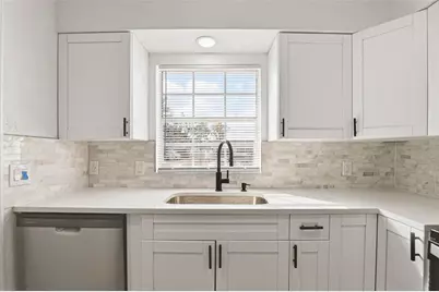 1008 Hallwood Loop, Brandon, FL 33511 - Photo 18