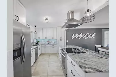 4149 38th Street S, Saint Petersburg, FL 33711 - Photo 10