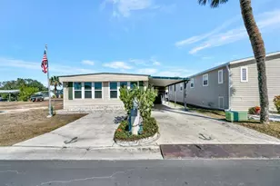 132 W St Lucia Loop, Apollo Beach, FL 33572 - Photo 2