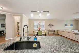 1303 Parker Den Dr, Ruskin, FL 33570 - Photo 12