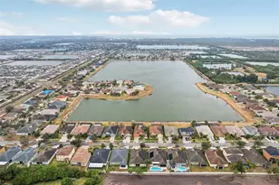 1303 Parker Den Dr, Ruskin, FL 33570 - Photo 48