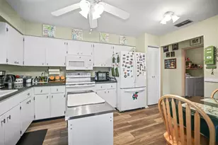 2790 Lomond Dr, Palm Harbor, FL 34684 - Photo 6