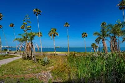 43 Edgewater Drive, Dunedin, FL 34698 - Photo 8