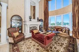 9209 Silverthorn Rd, Seminole, FL 33777 - Photo 10