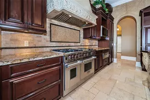 9209 Silverthorn Rd, Seminole, FL 33777 - Photo 16