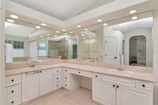 13104 Greengage Ln, Tampa, FL 33612 - Photo 24