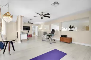 633 Soundview Dr, Palm Harbor, FL 34683 - Photo 38