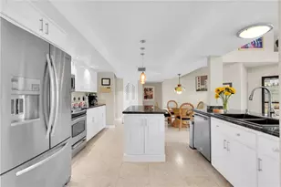 633 Soundview Dr, Palm Harbor, FL 34683 - Photo 16