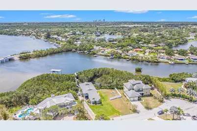 734 Weedon Drive NE, Saint Petersburg, FL 33702 - Photo 6